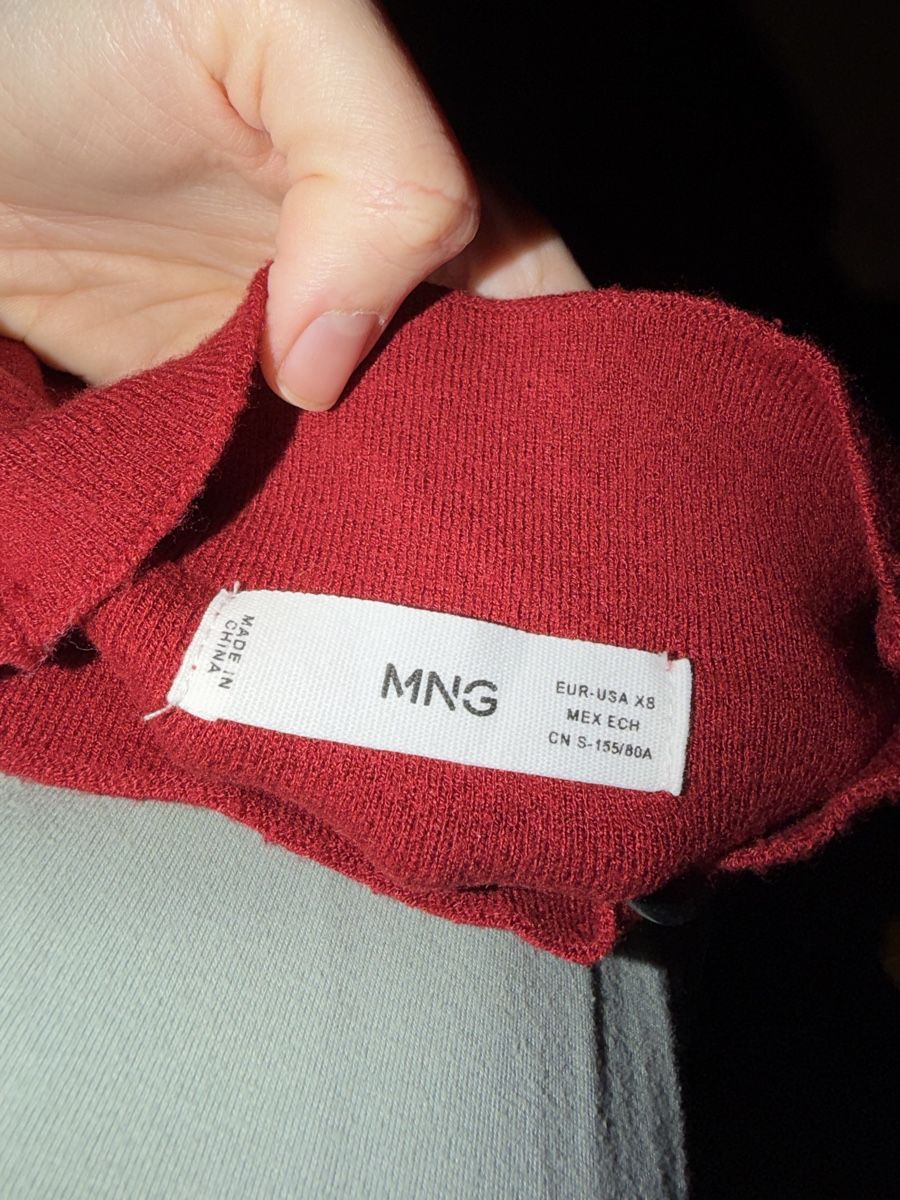 Mango Top: MANGO Red Turtle Neck Sweater Size XS – Nuovo (secondo la descrizione) da Zürich venduto da ei_8006 1