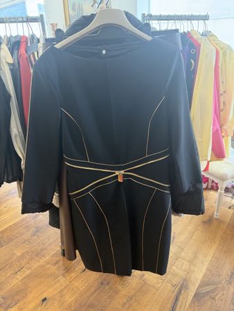 Elisabetta Franchi Designer Kleid Schwarz – Offener Rücken –