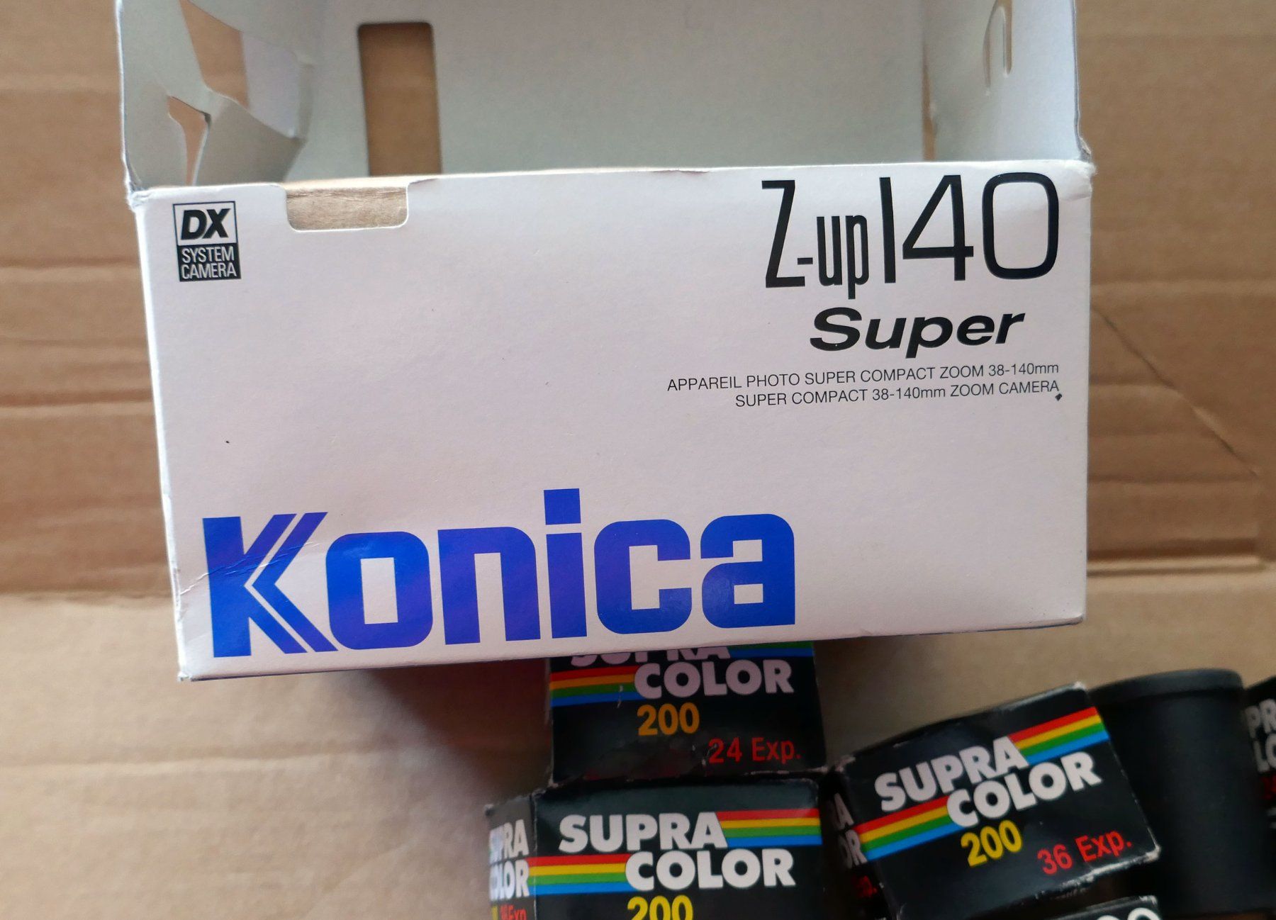 Konica Fotocamera: Foro Kamera Konika Z-up 140 – Usato da Ehrendingen venduto da Wolfmanjack 4