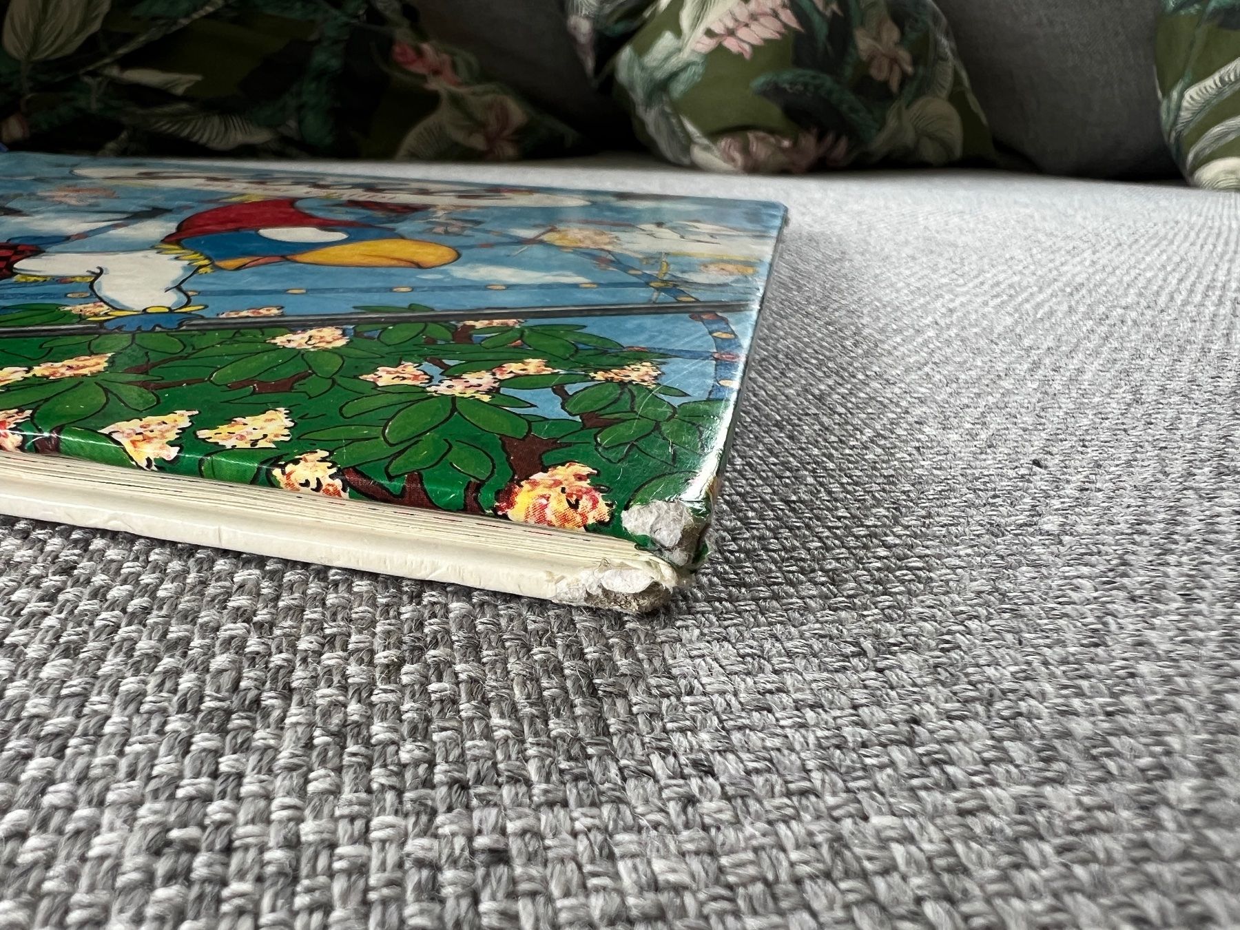 Libri: Globi Buch: Glöbeli an der Chilbi – Usato da Ennetbaden venduto da mapa05 2