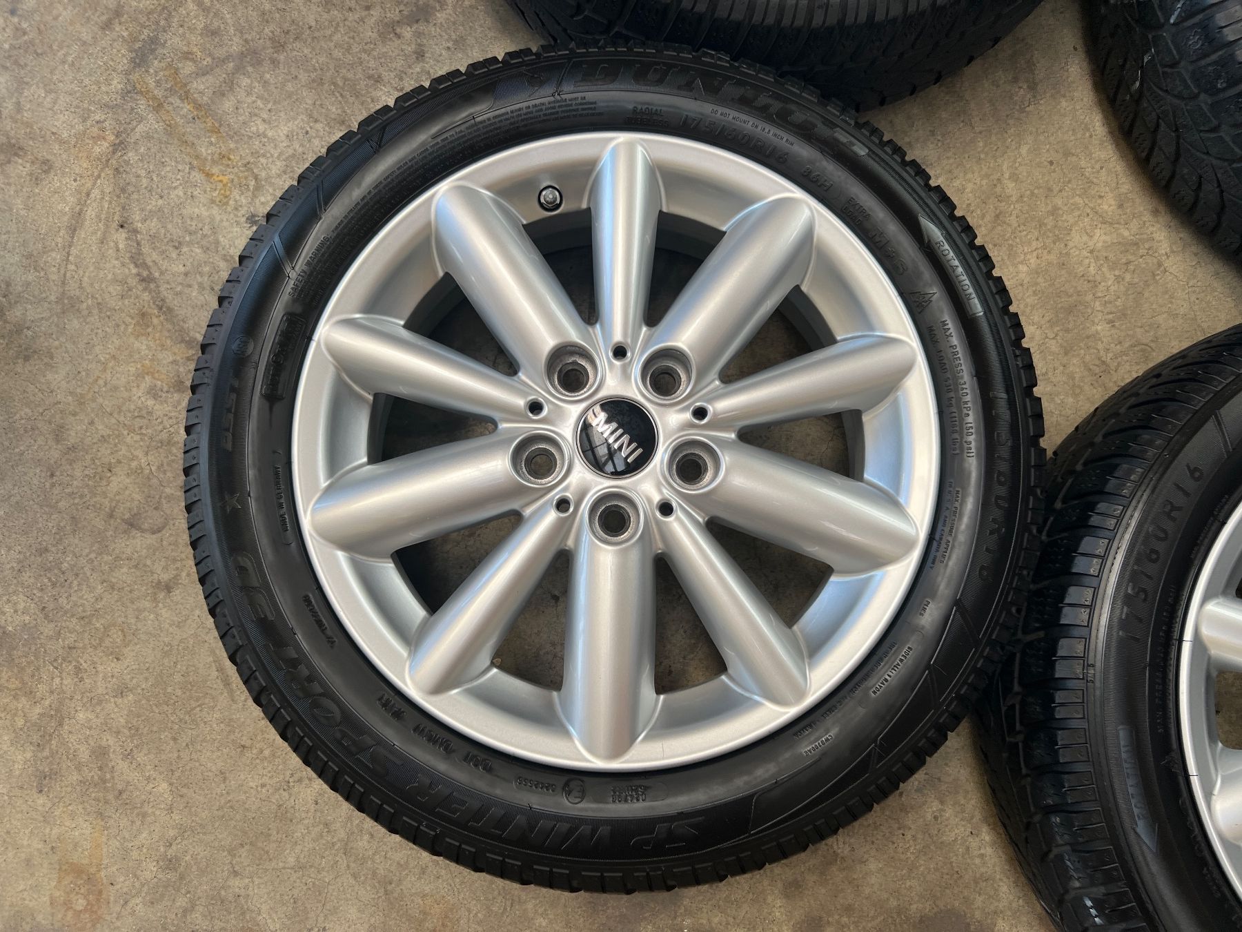 Mini Pneus & Roues: Winterräder Mini 175/60/R16 86H M+S – D'occasion à Feuerthalen par ItsKruusty 3