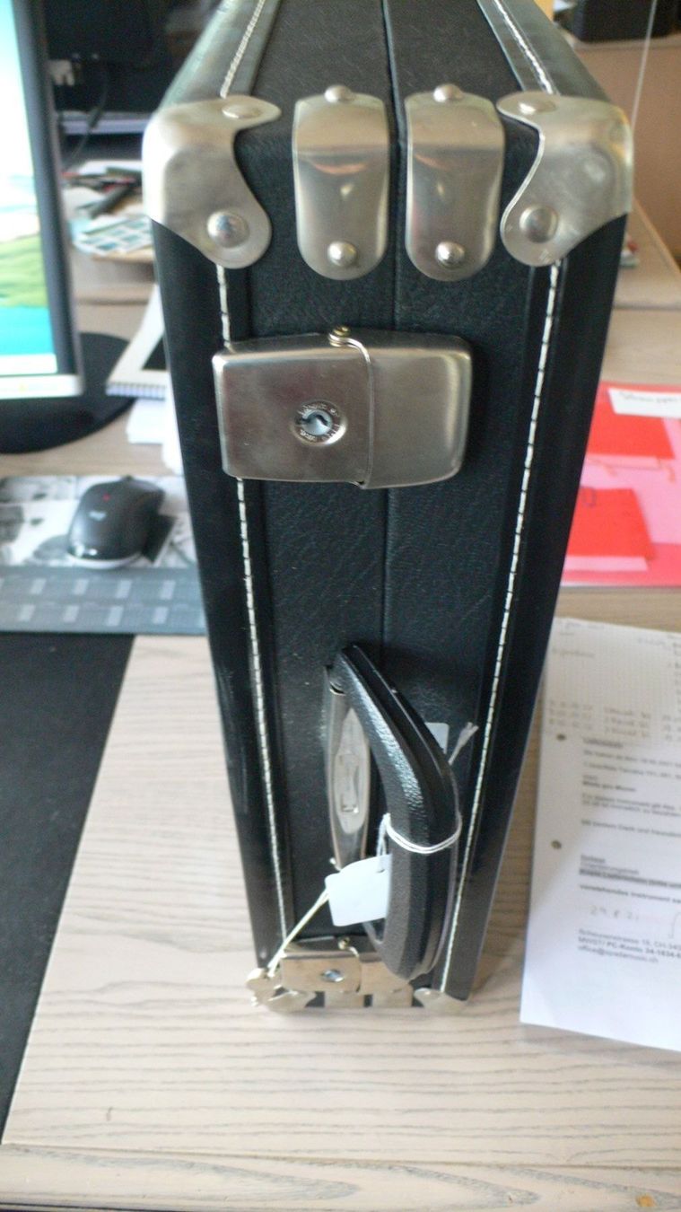 Strumenti musicali: Doppelkoffer für Querflöte und Piccolo – Nuovo (secondo la descrizione) da Burgdorf venduto da adaps65 3