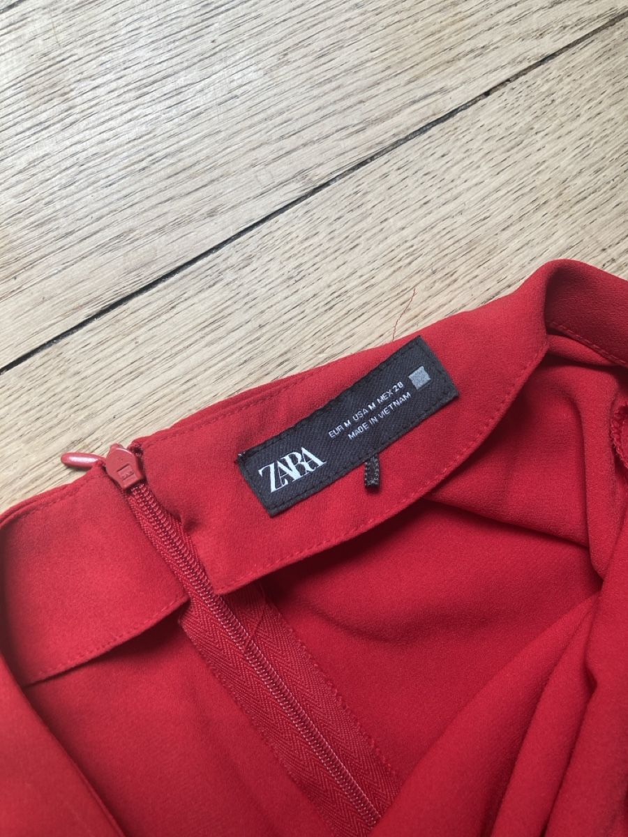Zara Vestiti: ZARA Kleid rot Grösse M – Usato da Basel venduto da Nomagusa 1