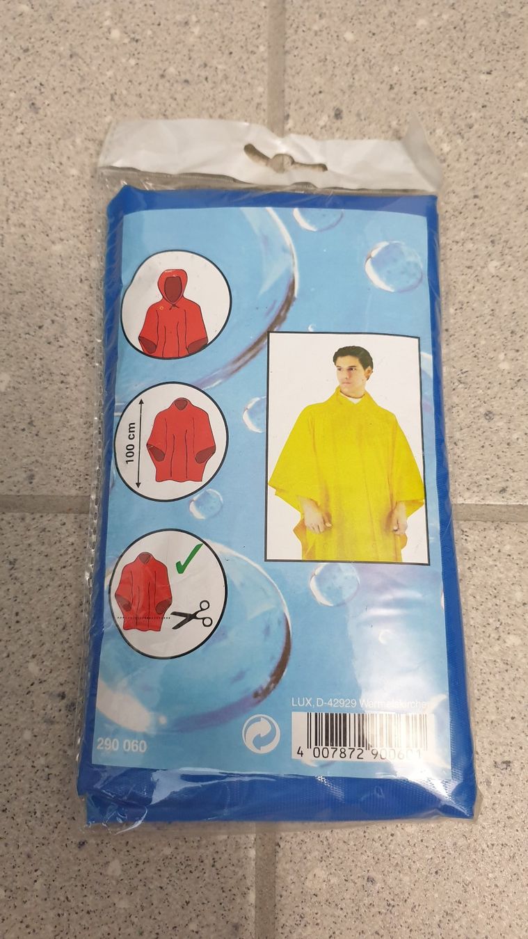 Mäntel: Regenschutz – Neu und originalverpackt aus Stäfa von Supertramp73 1