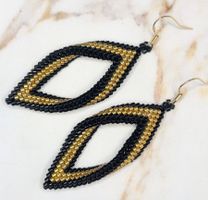 Inverted Peyote-Ohrringe mit Perlen in Schwarz und Gold