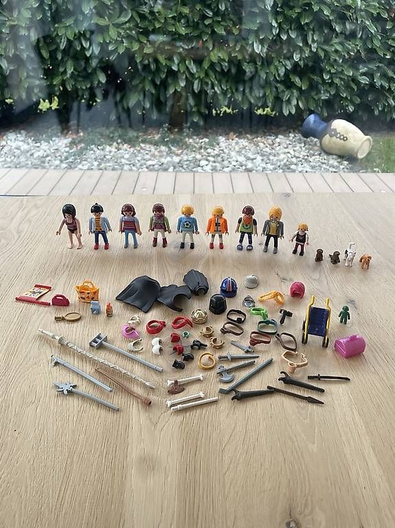 Playmobil Giocattoli: Playmobils : 1 personnage égal 3.- – Usato da Grandson venduto da jcob