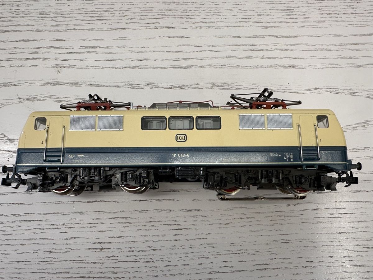 Märklin Modelleisenbahnen: Märklin 3042 DB BR 111 – Gebraucht aus Lupsingen von New-Haven 2