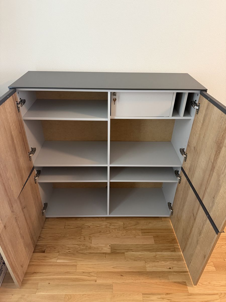 Pfister Cassettiere: Highboard 4 Türen – Usato da Wohlen AG venduto da dan_hk69 1