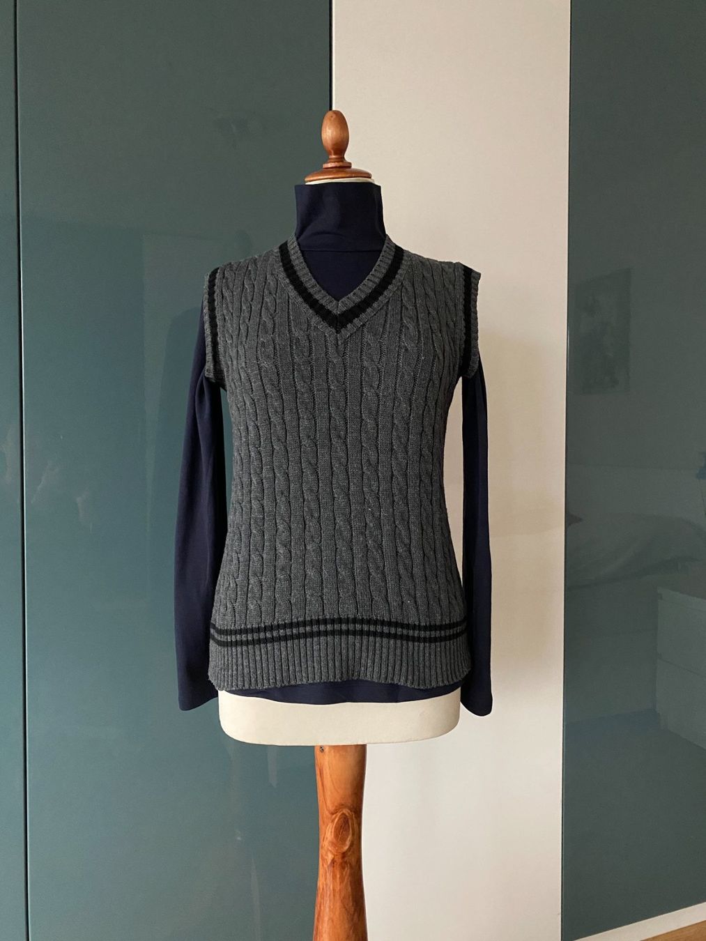 Gilets & Westen: Damen graue Weste Gilet M/L – Gebraucht aus Dübendorf von Levintreyer 1