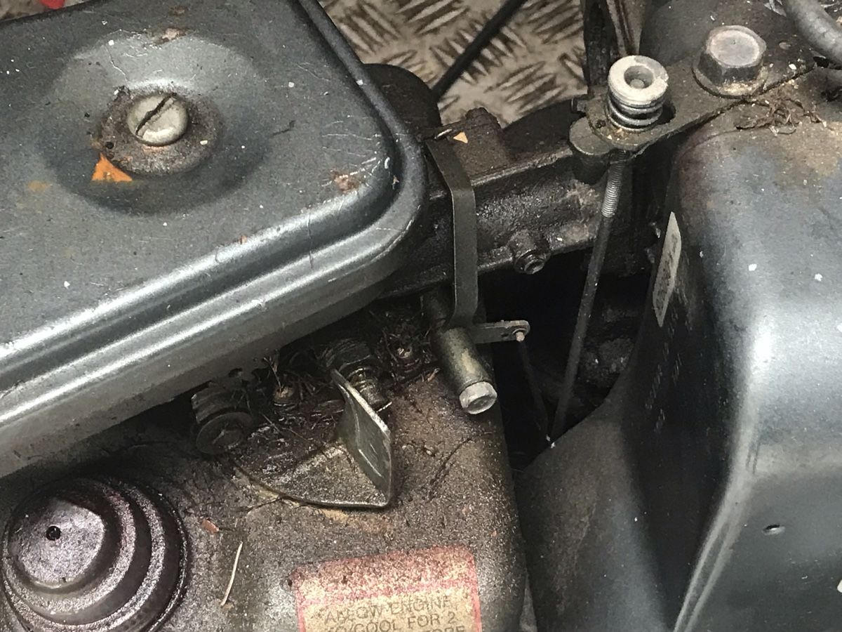 Motori: Briggs&Stratton Motor 206cc, 5 PS, defekt – Usato da Balterswil venduto da Jeko1967 8
