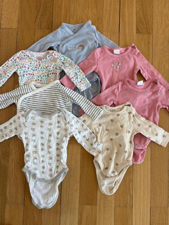 Baby Langarm- und Kurzarmbodys