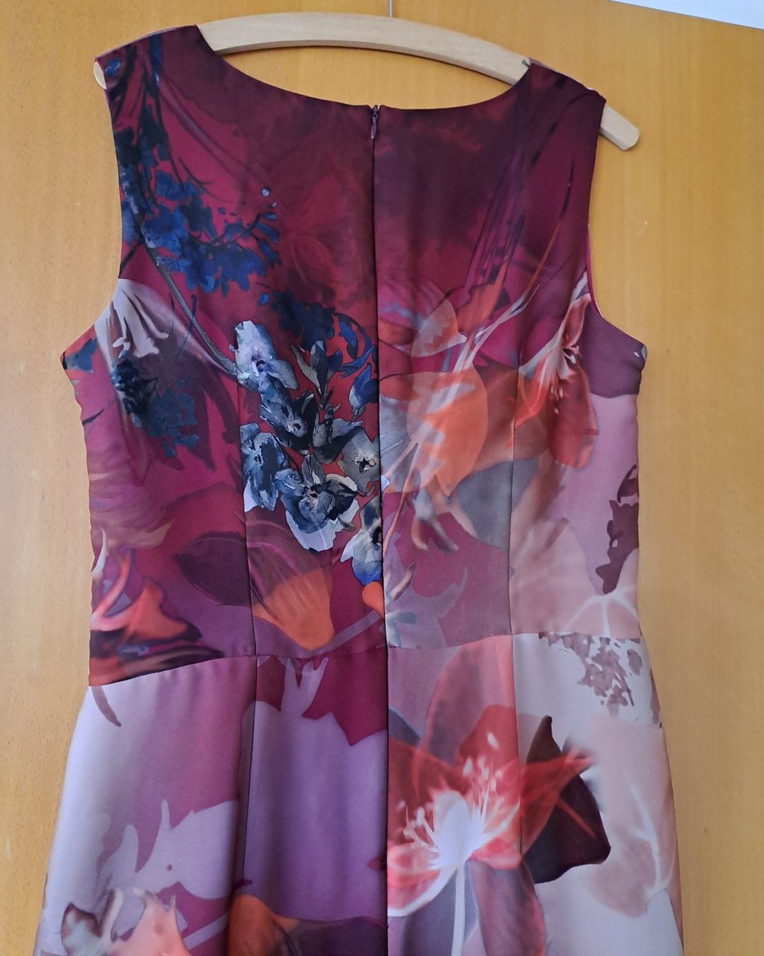 Vestiti: Cocktailkleid – Usato da Sevelen venduto da Cangaroo 3