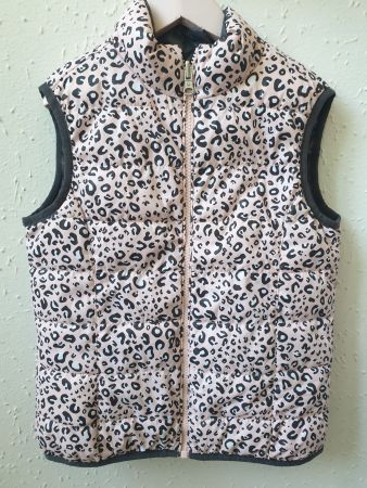 Wendbares Gilet von Benetton Gr. 7/8J