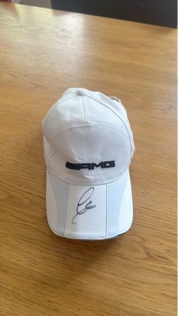 AMG Cap weiss signiert durch Lewis Hamilton | ungetragen