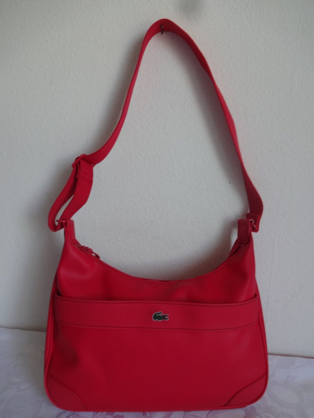 Lacoste Sacs femmes: *** LACOSTE  *** Leder Tasche – D'occasion à Frauenfeld par rey06