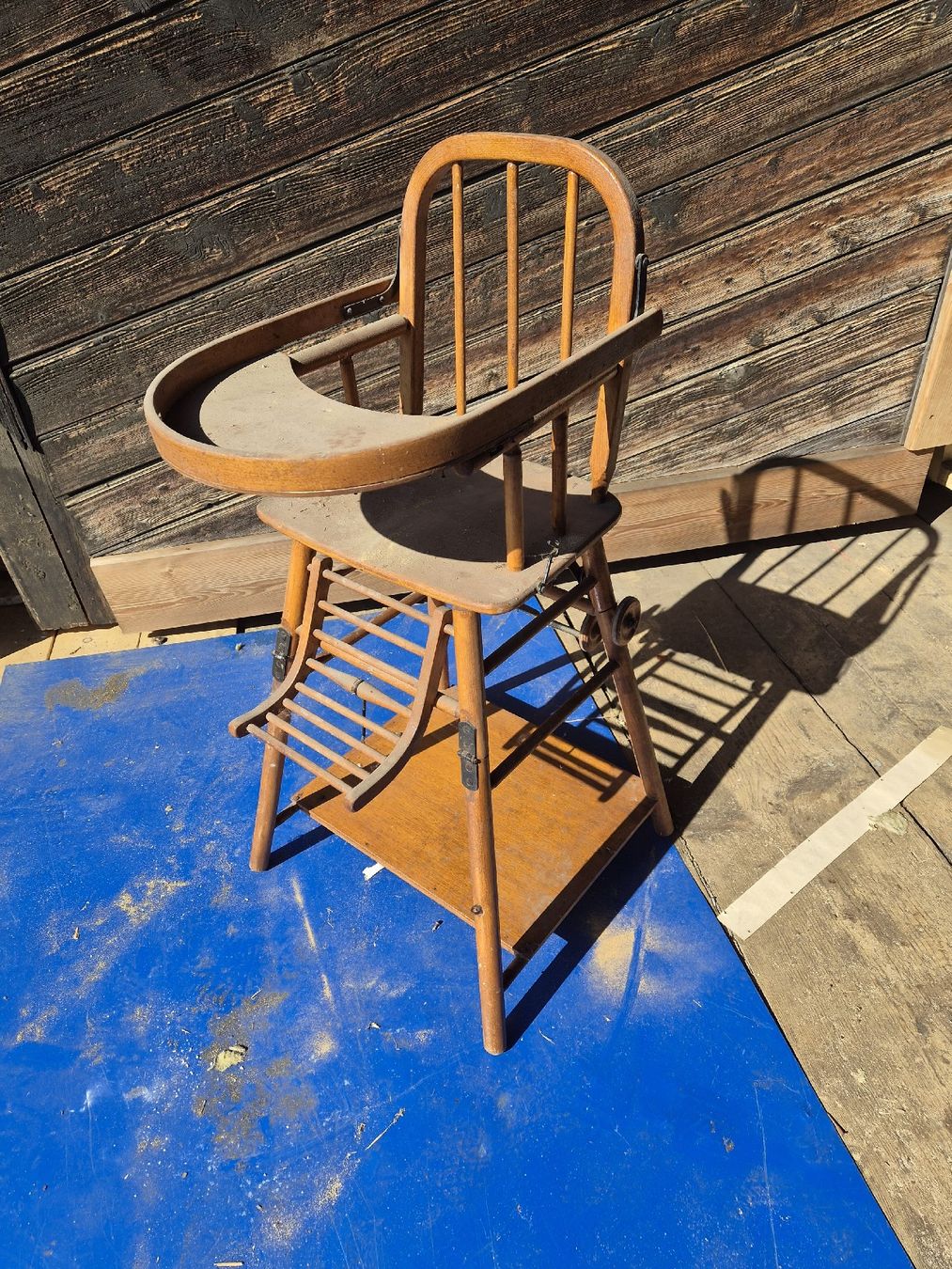 Seggioloni: Ancienne chaise en bois pour bébé – Usato da Farvagny-le-Grand venduto da CollectibleWatches