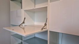 Wohnwand-Bücherregal. Neupreis 2120.-