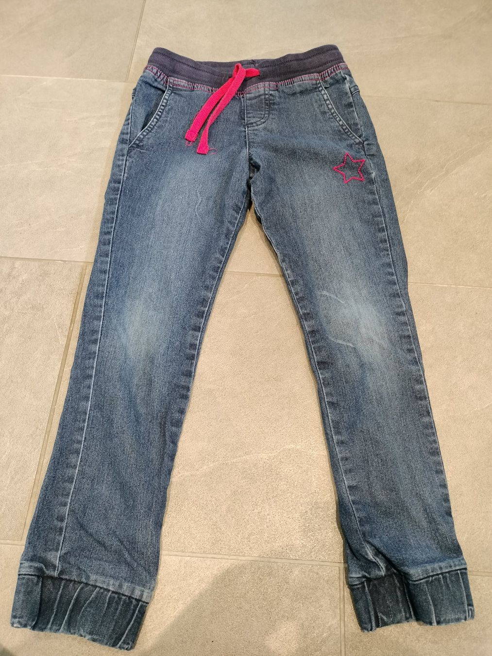 Pantaloni: Jeggings Grösse 122/128 – Usato da Neftenbach venduto da TheKringel