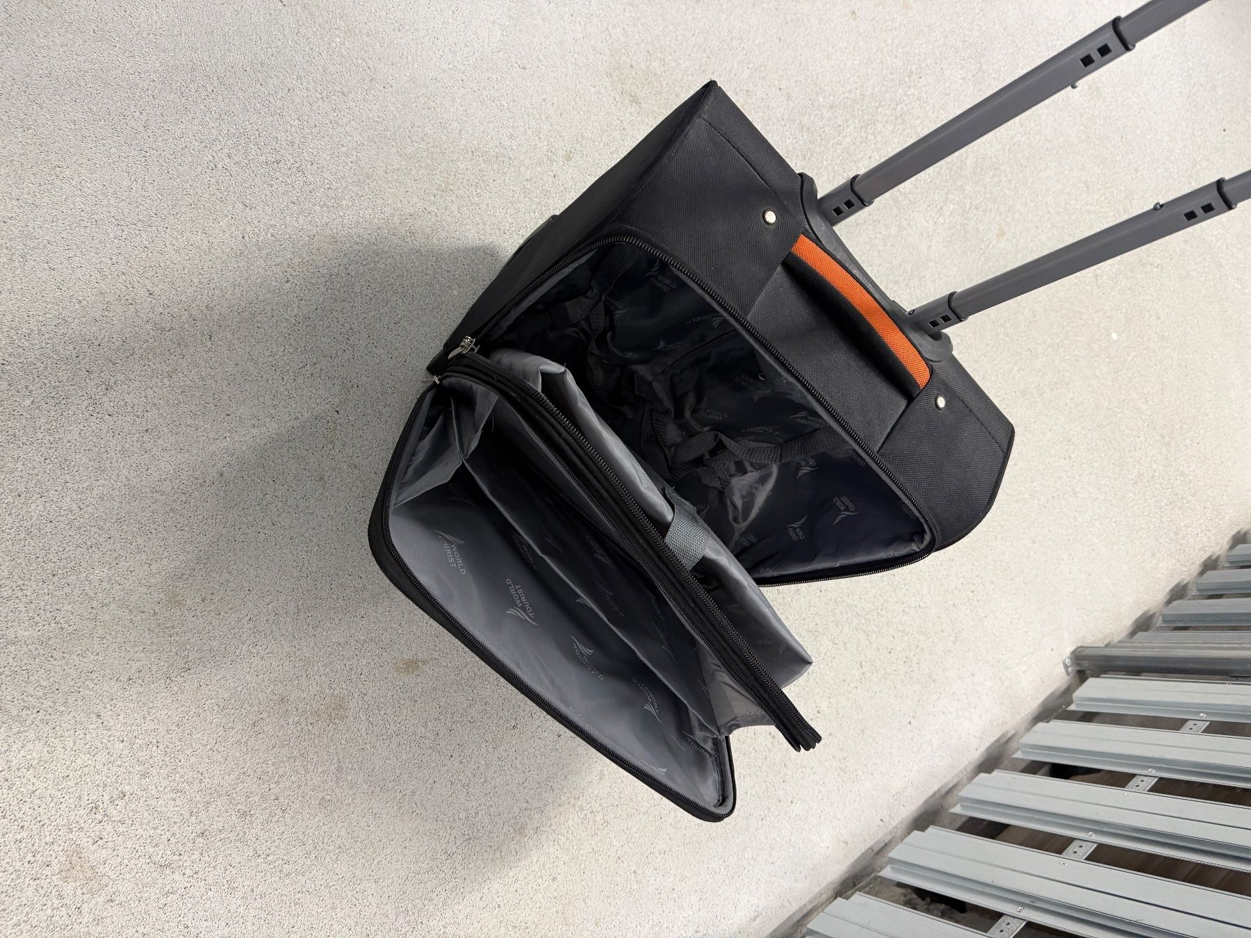 Valigie & Borse: Kleine Business Koffer – Nuovo (secondo la descrizione) da Lenzburg venduto da VukiSee 2