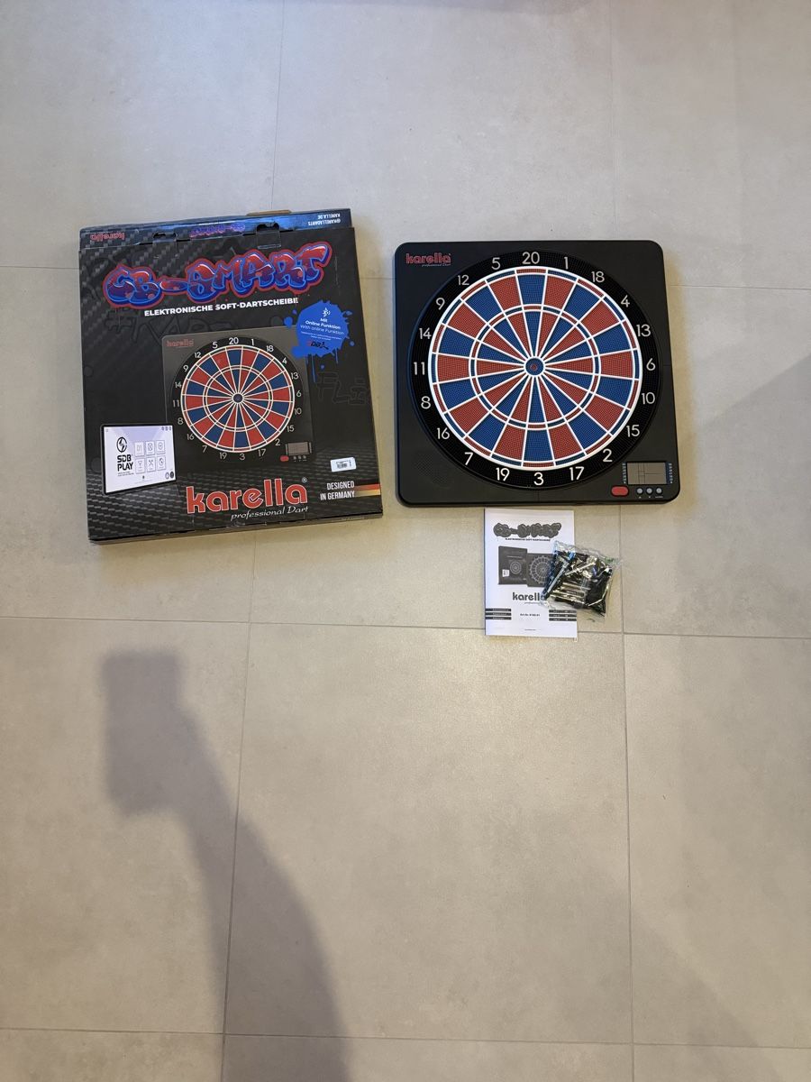 Tiro con l'arco: Karella CB-Smart Dartscheibe mit Bluetooth für Tablett/Handy – Nuovo (secondo la descrizione) da Oberurnen venduto da Kokosbluete