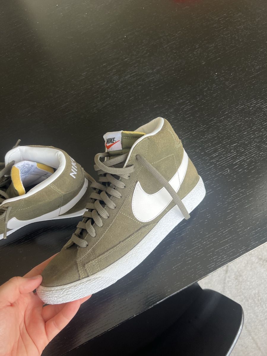 Nike Chaussures hommes: Nike Blazer olivgrün 42.5 – Neuf (Voir description) à Basel par jul_dfc7 1