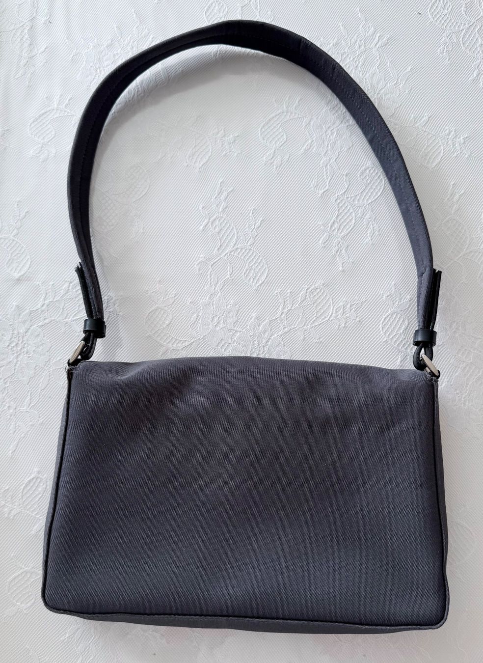 Taschen für Damen: Borsa Azzaro grigio antracite – Gebraucht aus Breganzona von mas_tv72 3