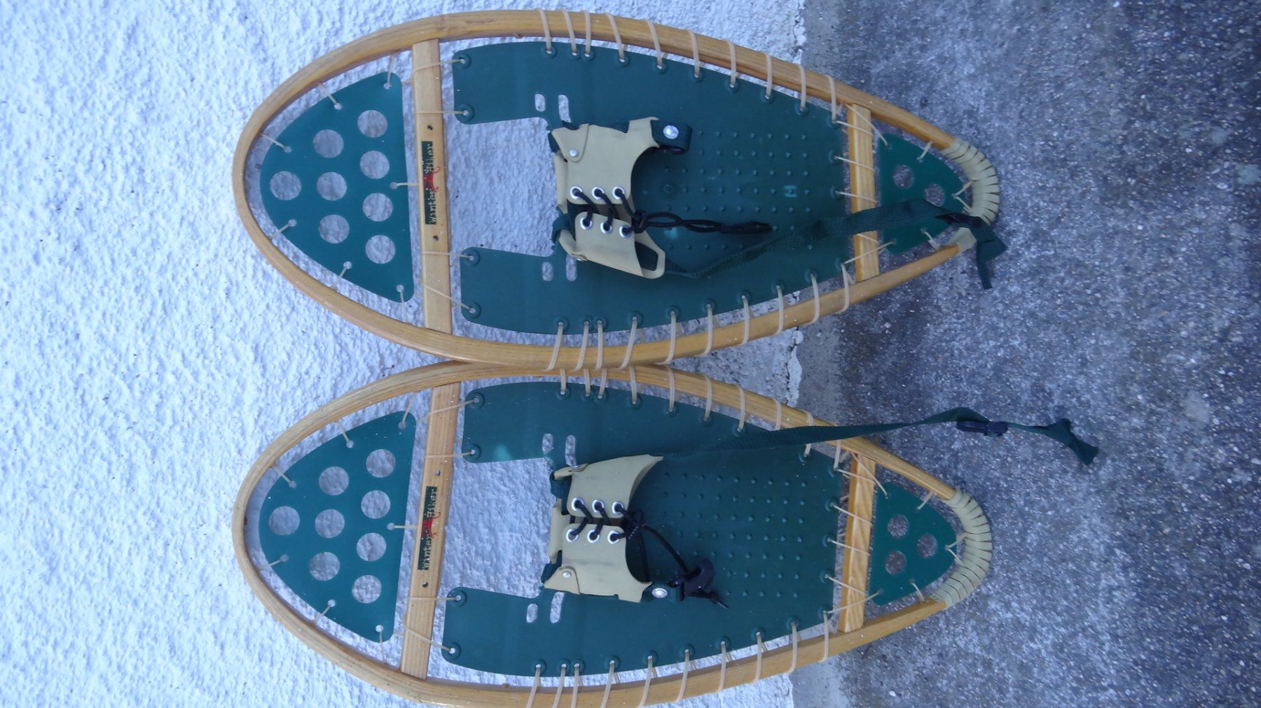 Skis: Raquettes à neige Winter Hiker – Gebraucht aus Rebeuvelier von falcon58