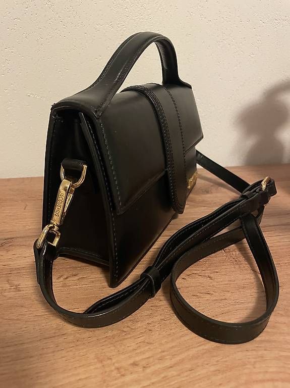 Jacquemus Borse da donna: Jacquemus Tasche schwarz gebraucht – Usato da Niederurnen venduto da sabakx 1