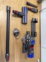 Dyson V8 absolute 