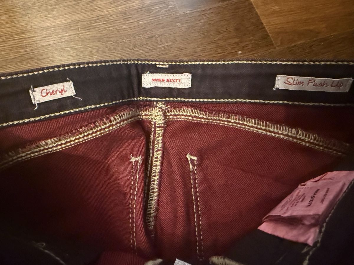 Miss Sixty Jeans: Miss Sixty "Cheryl" Jeans – Usato da Zürich venduto da Yuece 2