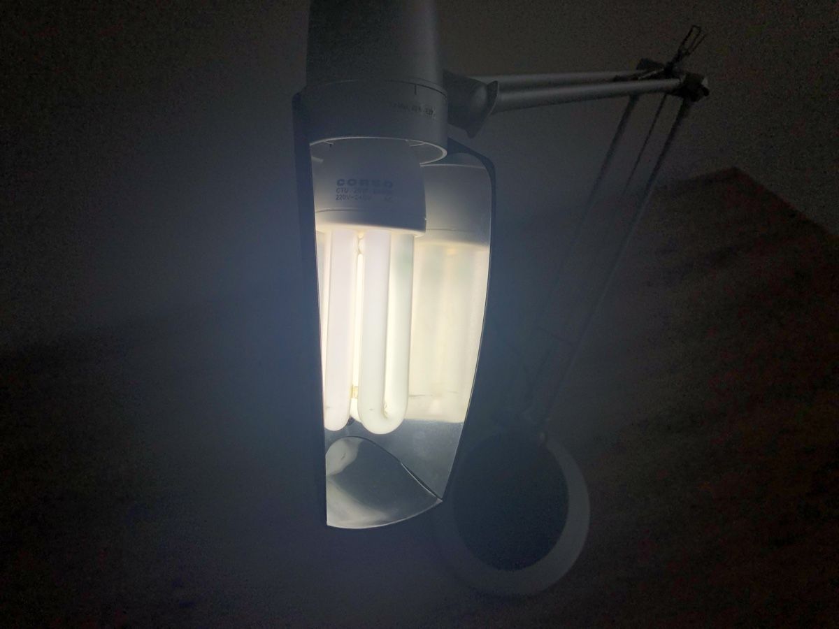Lampes: Massive verstellbare Schreibtischlampe – D'occasion à Zürich par fontana 8
