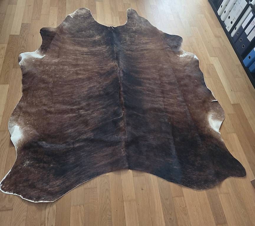Teppiche: Teppich aus Kuhfell – Gebraucht aus Herisau von lia17 2