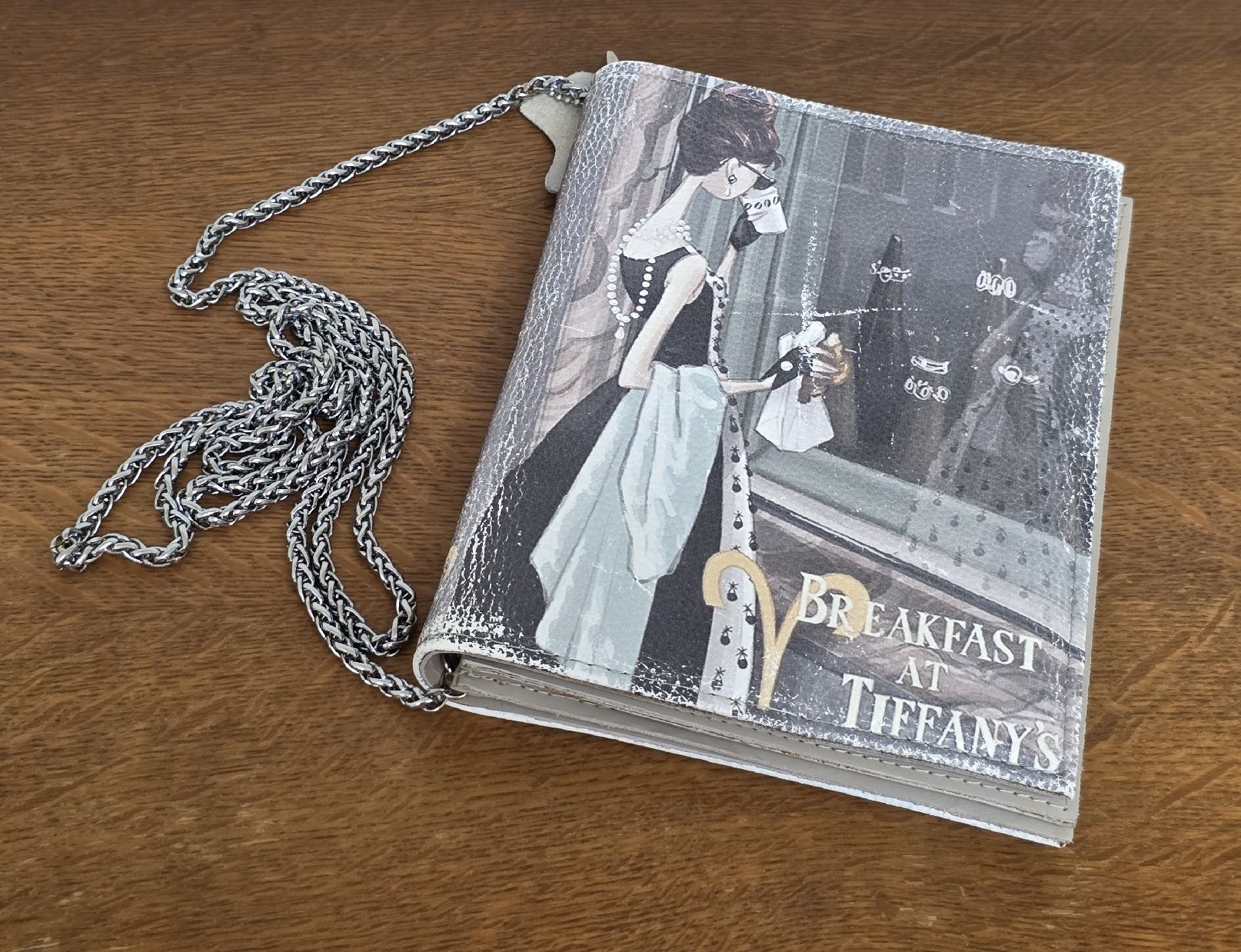 Borse da donna: Breakfast at Tiffanys Clutch, Buch Handtasche – Usato da Rheinsulz venduto da Gilea