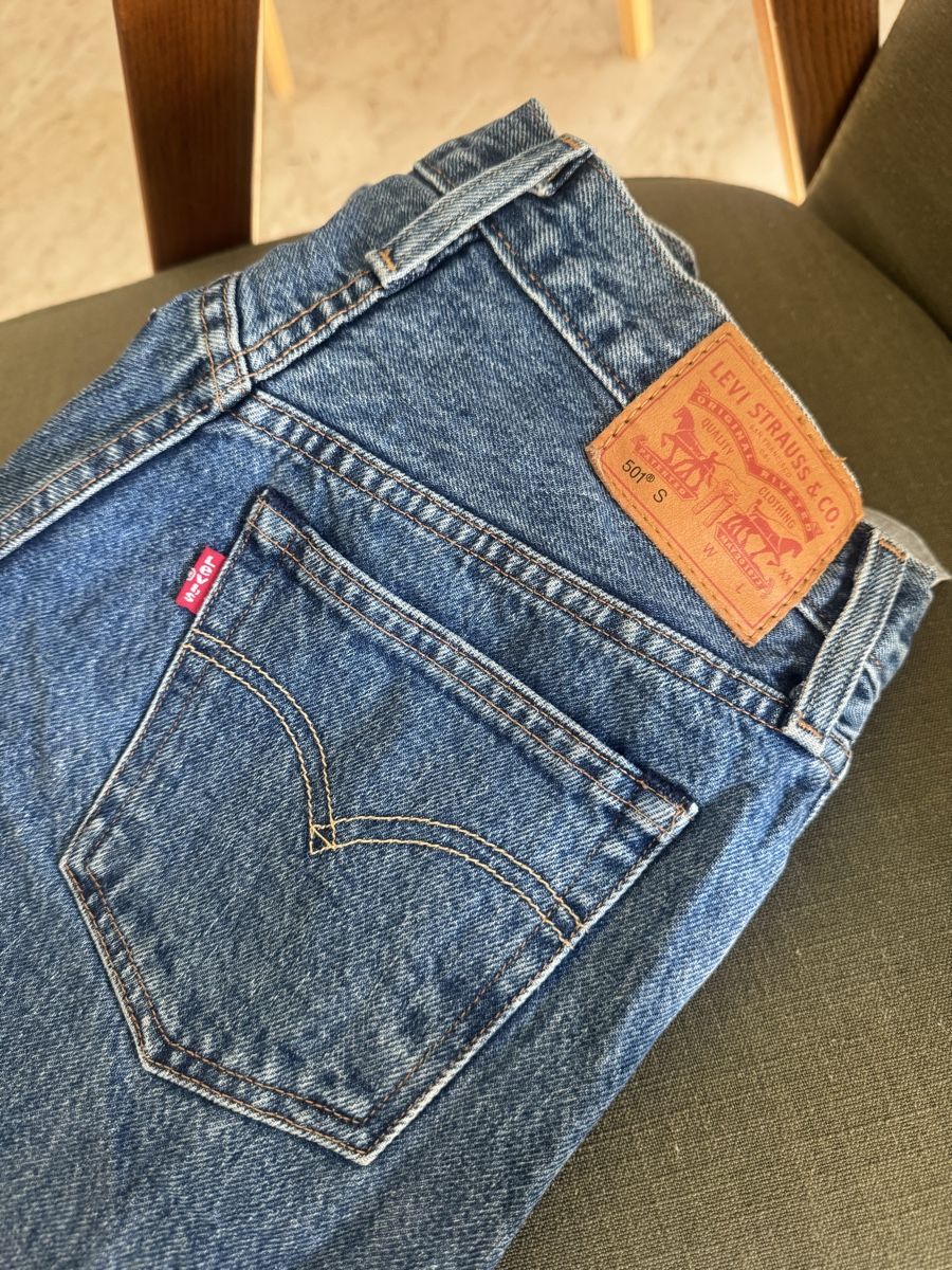 Levi's Jeans: Levi's 501 Jeans W23 L28 – Nuovo (secondo la descrizione) da Zürich venduto da ana_snm5