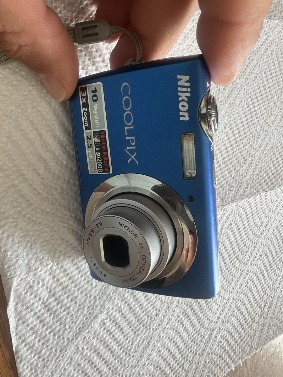 Coolpix Fotocamera: Nikon Coolpix – Usato da Zürich venduto da jao_2bx7 2