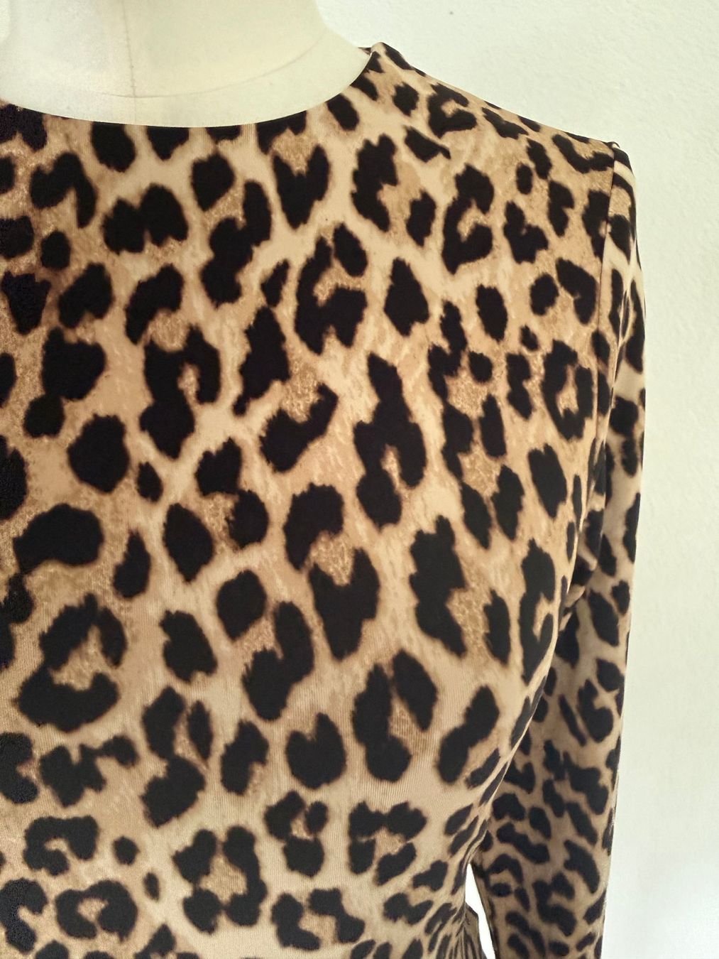 H&M T-shirt: Leoparden Damen Shirt Grösse S Polyeser – Usato da Kirchdorf AG venduto da coco123 3