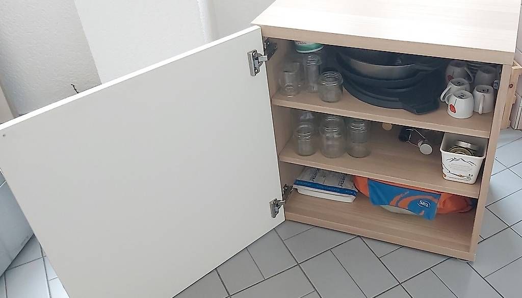 Kommoden: Meuble de rangement – Gebraucht aus Territet von ad5_g2g2 1