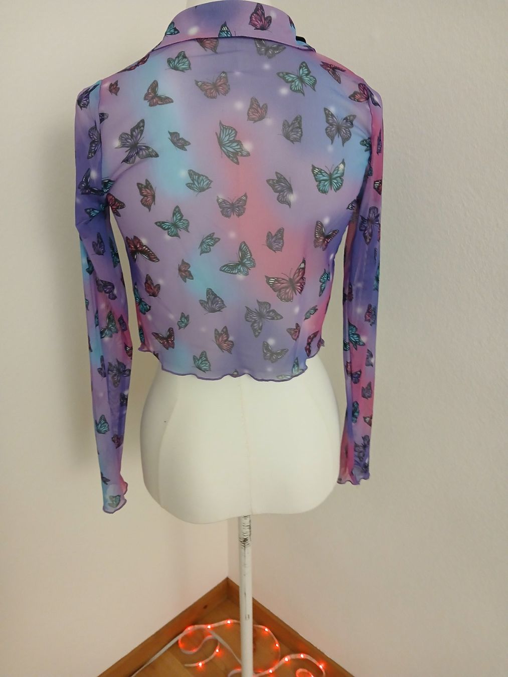 Camicette: Trendige Bluse Smetterling Muster Gr S – Nuovo e nell'imballaggio originale da Glattbrugg venduto da hap_8w8v 3
