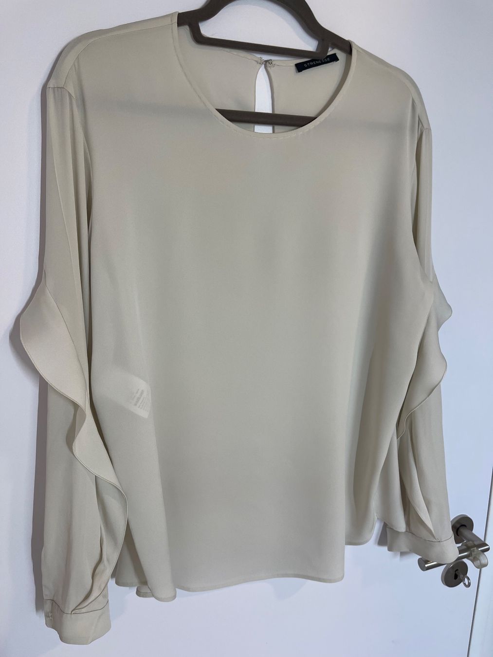 Strenesse Camicette: Klassische Seidenbluse von Strenesse – Usato da Zizers venduto da sarah_1987