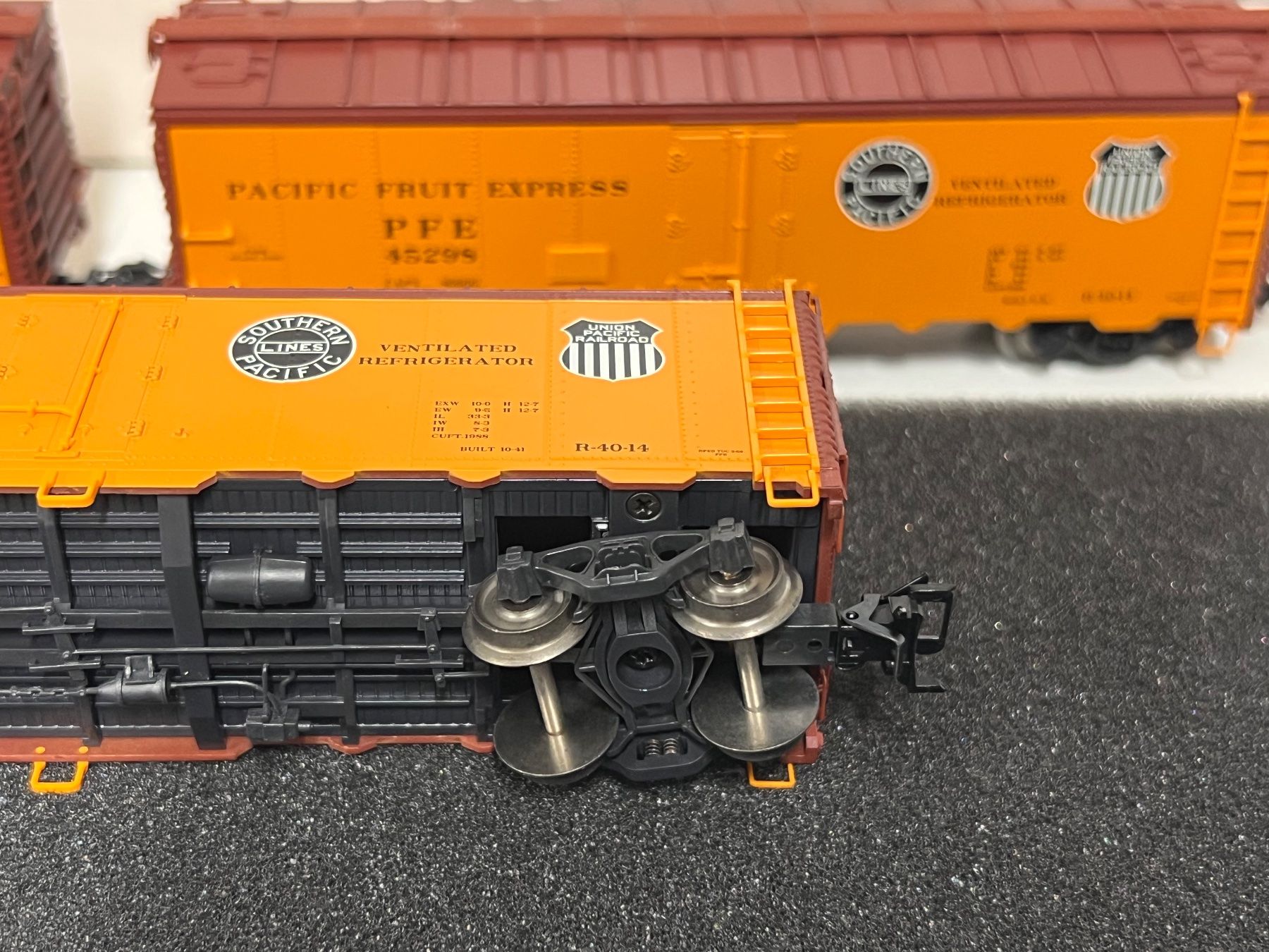 Märklin Modellini di ferrovie: Märklin 45680 Reefer Set PACIFIC FRUIT EXPRESS H0 AC – Nuovo (secondo la descrizione) da Neuenhof venduto da ludovicco 4