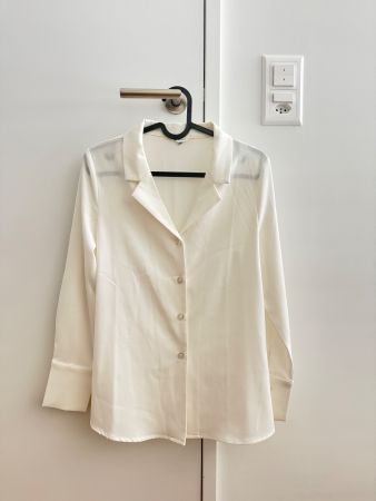 Totally New Elegant White Blazer - Perfect for Layering!