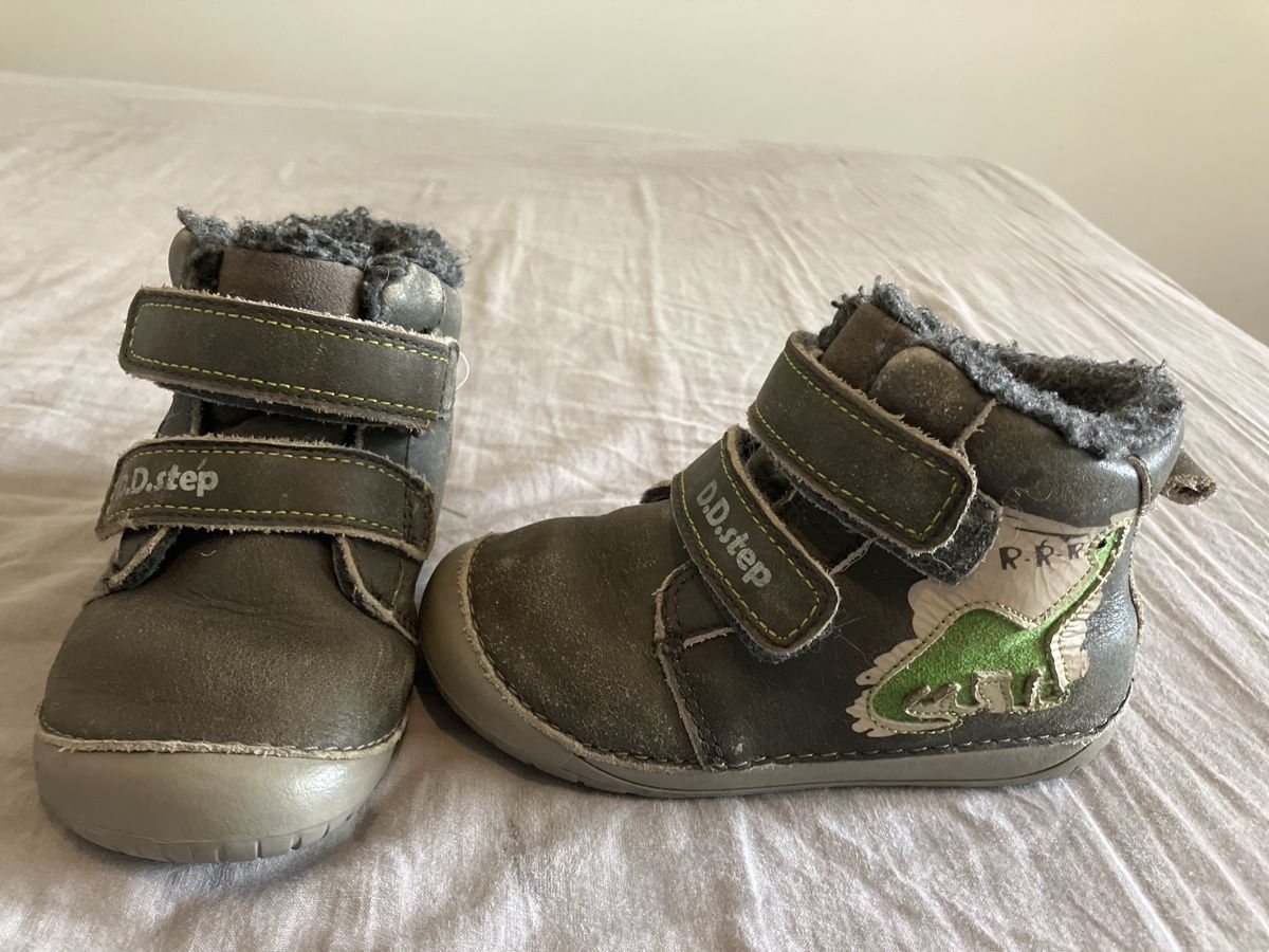 Chaussures garçon: D.D.step Winter Boots Barefoot Grey Used Condition – D'occasion à Romont FR par Anna_dematos