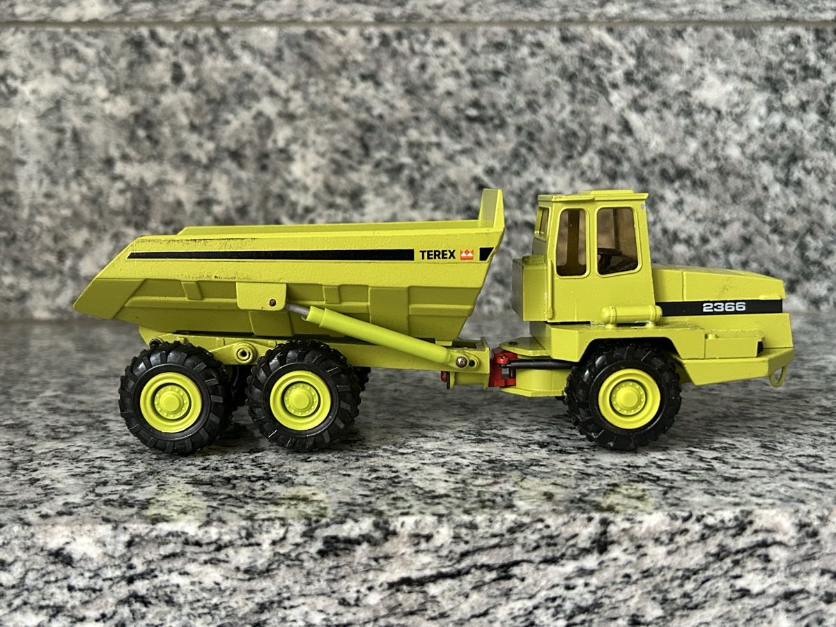 Conrad Modellbausätze & Standmodelle: Terex 2366, 1:50 , Conrad – Gebraucht aus Horw von Tigercat635 2