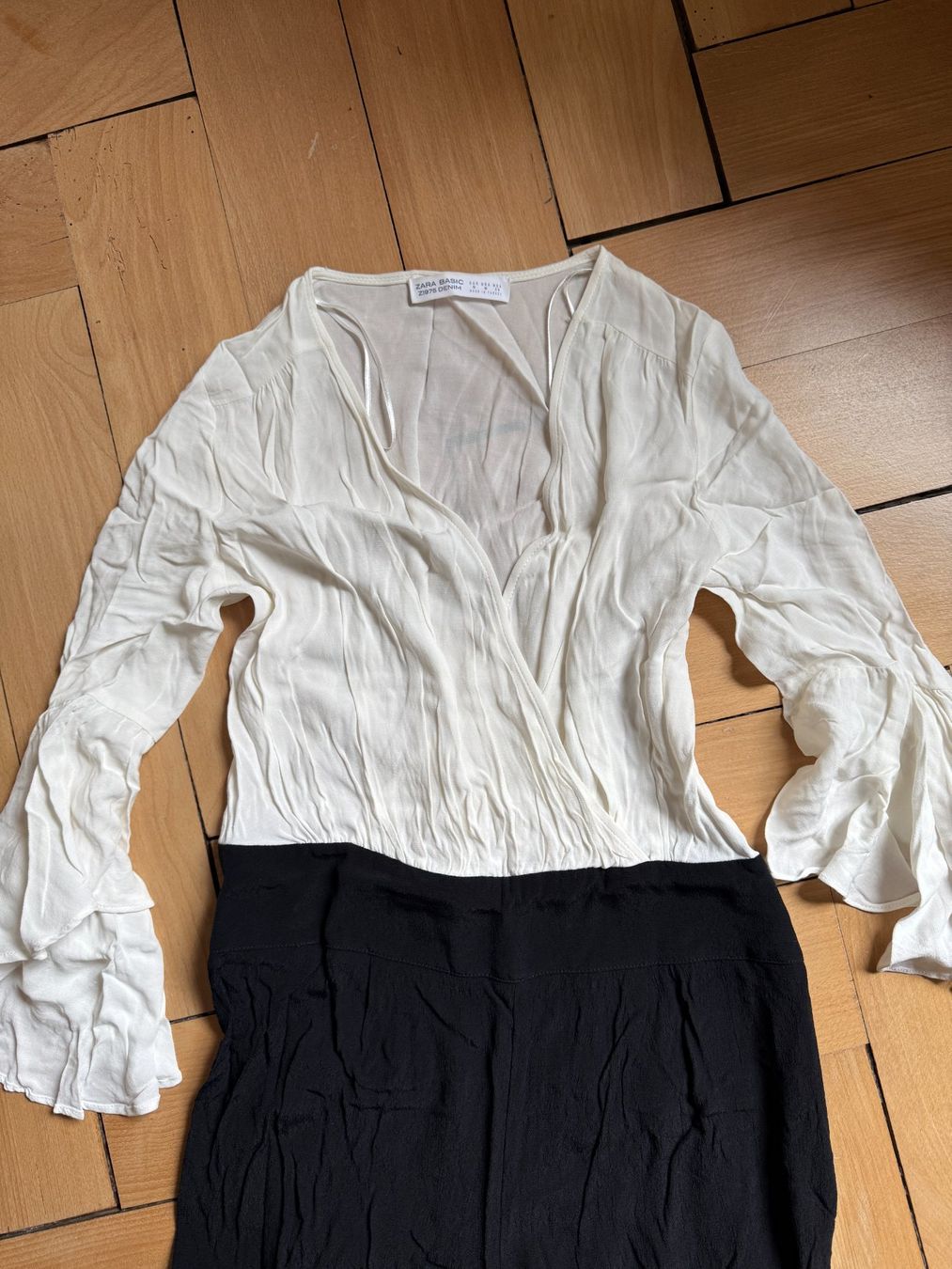 Zara Tute: ZARA - Jumpsuit schwarz-weiss M – Usato da Zürich venduto da Diazaio 1