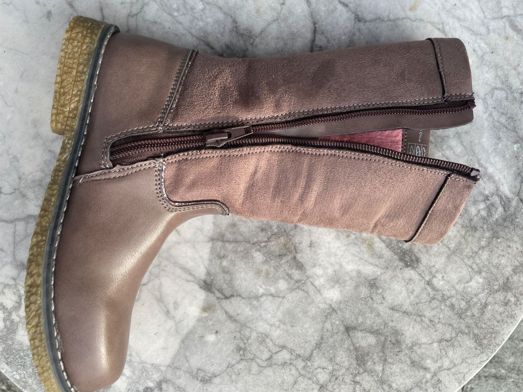 Schuhe für Mädchen: Warme Stiefel Winterstiefel – Neu (gemäss Beschreibung) aus Flüelen von AU10 1
