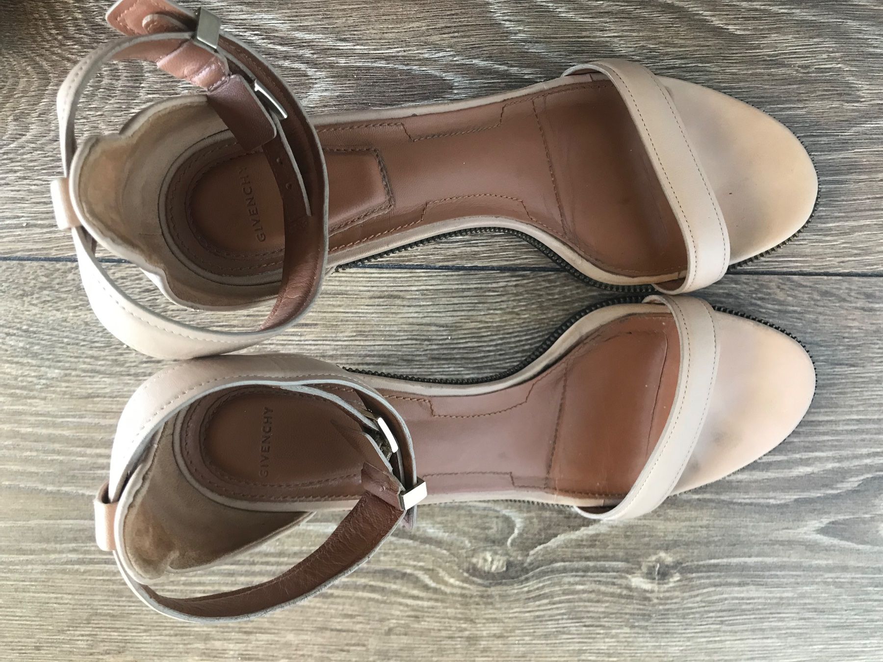 Givenchy Scarpe da donna: Givenchy sandales 39 – Usato da Grimisuat venduto da eliseba88 3