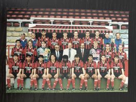 Fussball Mannschaftsfoto Spielern und Trainer