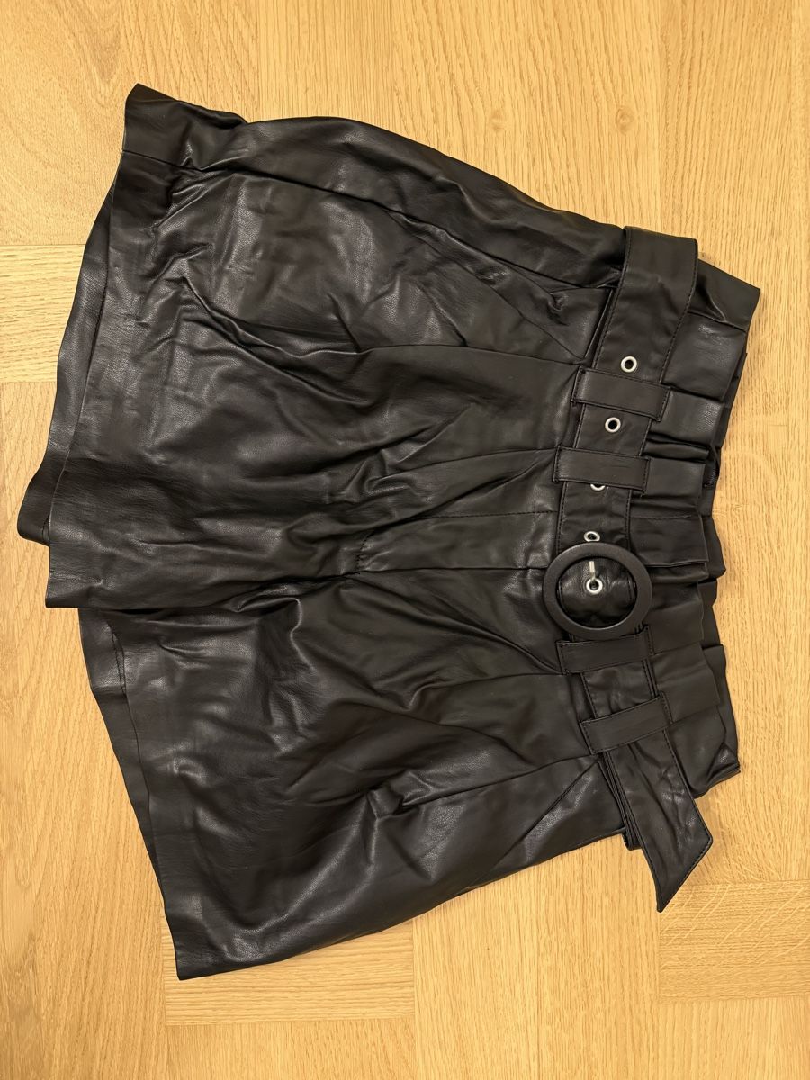 Lots de vêtements: Vielseitiges Sommerkleiderpaket – D'occasion à Zürich par pmorger01 5