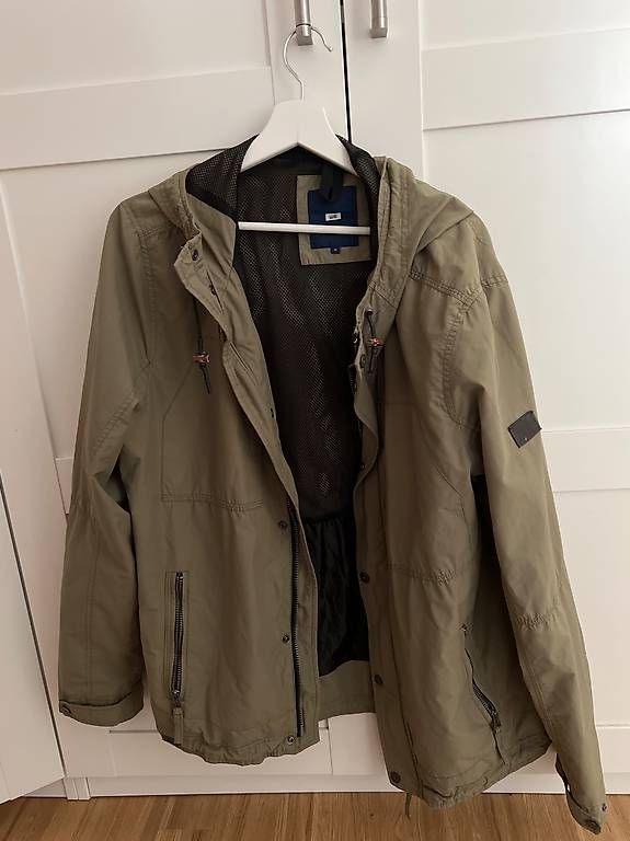 Giacche: Herbstjacke, fast wie neu – Usato da Wettingen venduto da Gion90 1