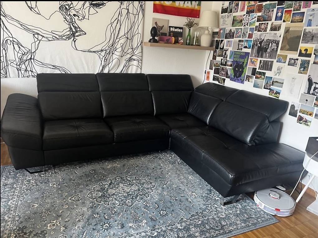 Divani: Modernes Leder-Ecksofa mit verstellbaren Kopfstützen – Usato da Neuenhof venduto da Dorka.mako